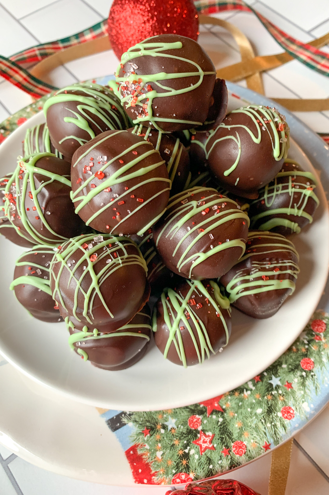Holiday Peanut Butter Truffles - The Big Booty Baker