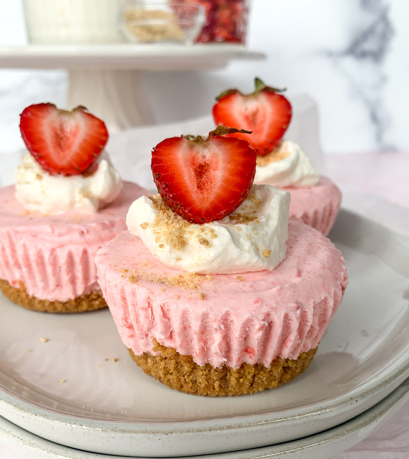 Mini Strawberry Cheesecakes